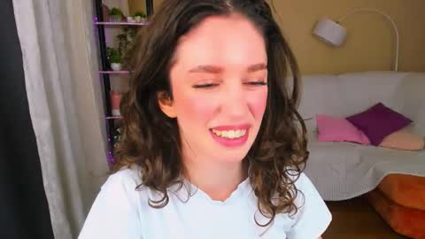 christinaconteeree online show from 09.17.25