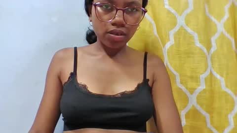 Snapshot of christinah262488 chatting on 03.16.26 christinah262488 online show from 03.16.26