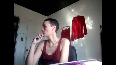 Christina Saunters online show from 01.15.25