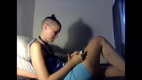 Christina Saunters online show from 10.13.25