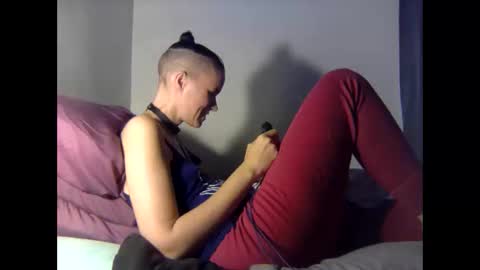 Christina Saunters online show from 10.14.25