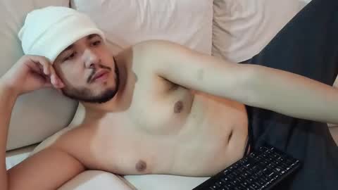 Snapshot of christopherdav chatting on 04.14.26 Chris online show from 04.14.26