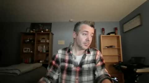 chrisw8121 online show from 03.08.26