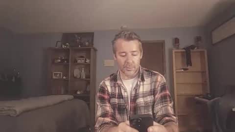 chrisw8121 online show from 03.18.26