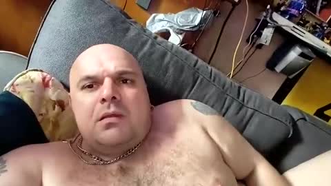 Snapshot of chubbyman40 chatting on 04.17.26 chubbyman40 online show from 04.17.26