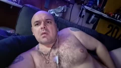 Snapshot of chubbyman40 chatting on 05.18.26 chubbyman40 online show from 05.18.26