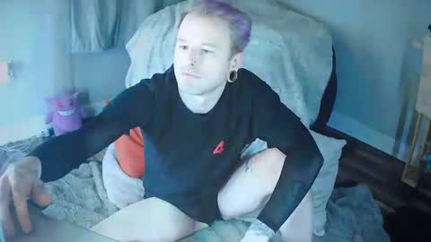 Snapshot of chubschadwell chatting on 11.14.25 ChubsChadwell online show from 11.14.25