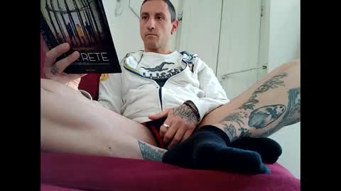 Snapshot of ciaoneciaone25 chatting on 03.03.26 ciaoneciaone25 online show from 03.03.26