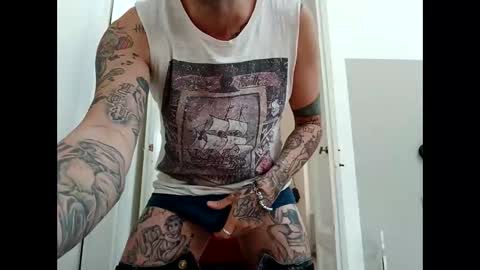 Snapshot of ciaoneciaone25 chatting on 03.16.26 ciaoneciaone25 online show from 03.16.26