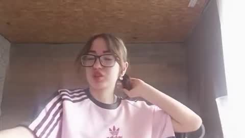 Olivia online show from 06.19.26