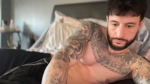 Snapshot of cicigetthe85 chatting on 02.05.26 cicigetthe85 online show from 02.05.26