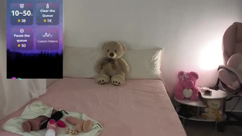 Mia online show from 12.17.24