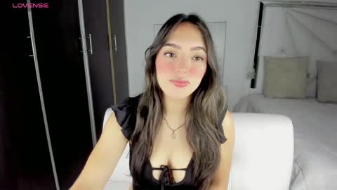 Snapshot of cieloo_ chatting on 02.14.25 CIELO online show from 02.14.25