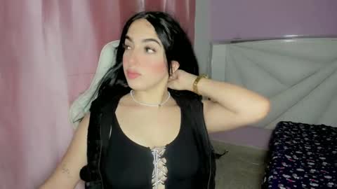 Snapshot of cieloo_ chatting on 11.30.25 CIELO online show from 11.30.25