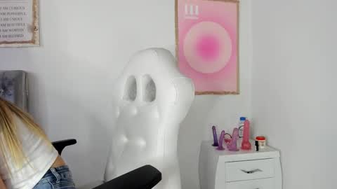 Ciindy Lovers online show from 11.25.25