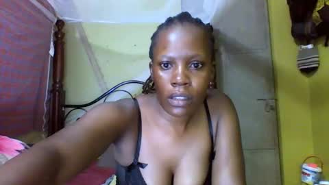 Snapshot of cinddy_14 chatting on 01.03.25 cinddy 14 online show from 01.03.25