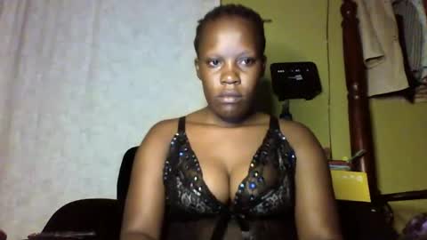 Snapshot of cinddy_14 chatting on 01.22.25 cinddy 14 online show from 01.22.25