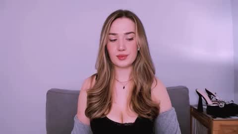 Snapshot of cindyprettywomen chatting on 05.18.26 cindyprettywomen online show from 05.18.26