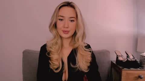 Snapshot of cindyprettywomen chatting on 07.25.26 cindyprettywomen online show from 07.25.26