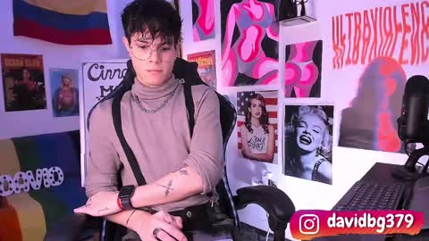 Snapshot of cinnamon_boyxxx chatting on 03.09.25 David     Independent Model online show from 03.09.25