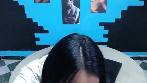 Cinthya online show from 10.14.25