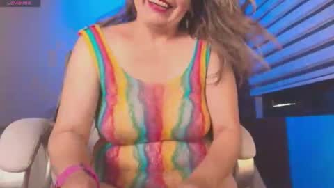 Snapshot of cinthya_roberts chatting on 06.12.26 Cinthya online show from 06.12.26