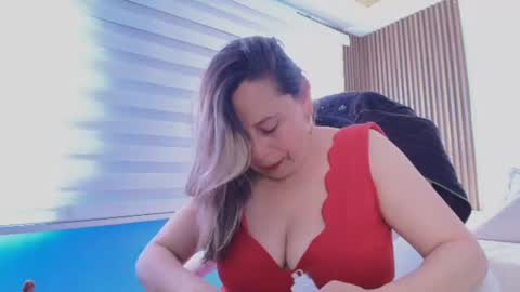 Snapshot of cinthya_roberts chatting on 06.22.26 Cinthya online show from 06.22.26