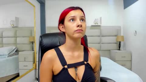 CintiaCollins  online show from 11.16.25