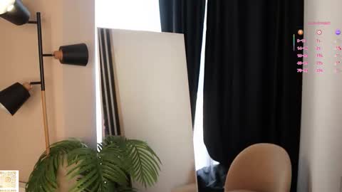 Sandy online show from 11.06.25