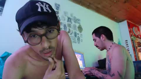 Snapshot of ciroandfinn chatting on 12.24.24 ciroandfinn online show from 12.24.24