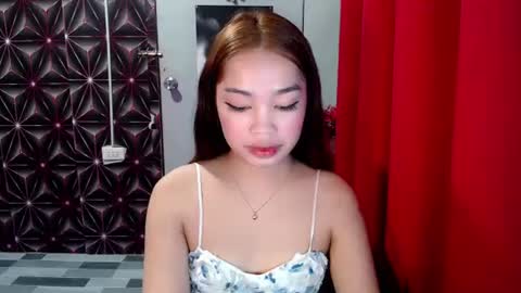 Snapshot of citygirl_squirtx chatting on 10.08.25 citygirl_squirtx online show from 10.08.25