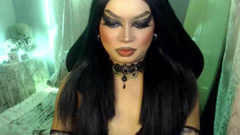 QUEEN CESS online show from 06.04.26