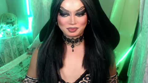QUEEN CESS online show from 06.18.26