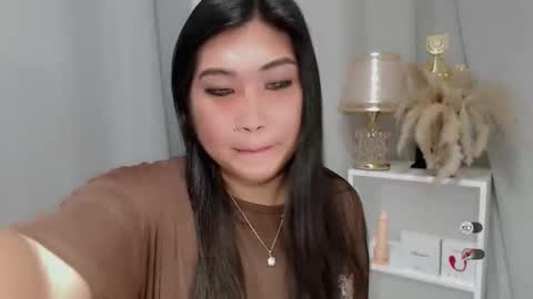 CLAIRE online show from 05.10.26