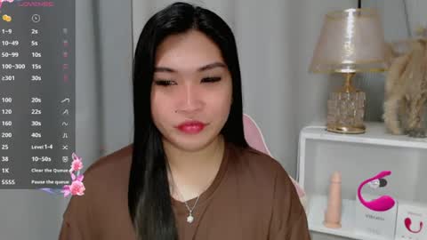 Snapshot of claire_wntr chatting on 06.16.26 CLAIRE online show from 06.16.26