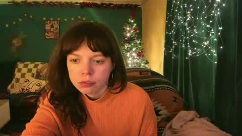 Snapshot of clancyosbourne chatting on 02.04.26 Clancy online show from 02.04.26