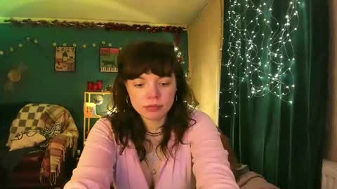 Snapshot of clancyosbourne chatting on 02.07.26 Clancy online show from 02.07.26