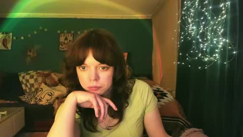 Snapshot of clancyosbourne chatting on 04.15.26 Clancy online show from 04.15.26