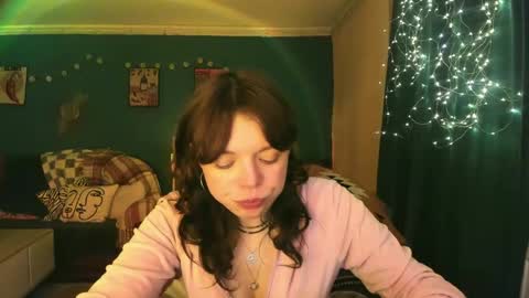Snapshot of clancyosbourne chatting on 04.18.26 Clancy online show from 04.18.26