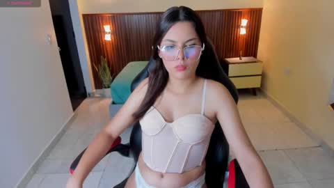 C L A R A  online show from 02.19.26