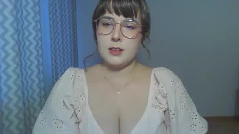 Clara online show from 06.10.26