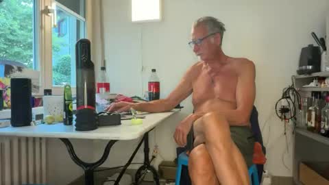 Snapshot of claramigger chatting on 08.09.26 claramigger online show from 08.09.26