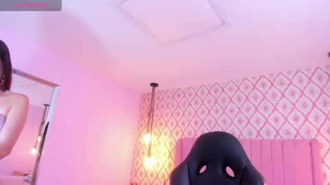 Snapshot of clarise_hall chatting on 05.28.26 C L A R I S E online show from 05.28.26