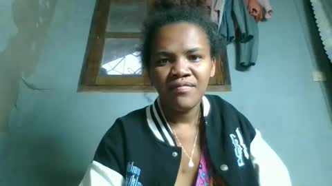 clarisse98 online show from 10.21.25