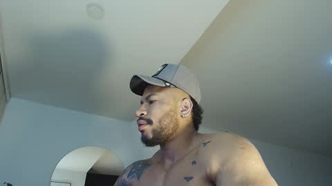 Snapshot of clark_strong chatting on 03.09.26 clark_strong online show from 03.09.26