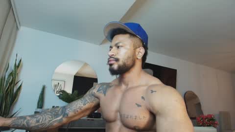 Snapshot of clark_strong chatting on 04.03.26 clark_strong online show from 04.03.26