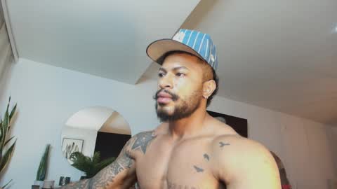 Snapshot of clark_strong chatting on 04.04.26 clark_strong online show from 04.04.26