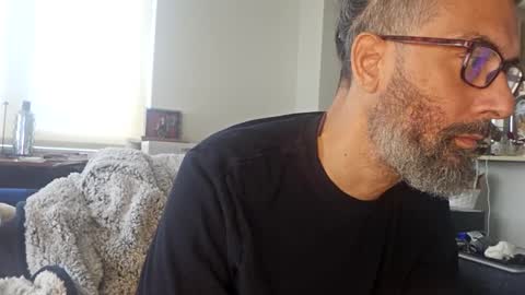 Snapshot of clarkbent2 chatting on 02.04.25 clarkbent2 online show from 02.04.25