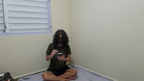 Snapshot of clarkbent2 chatting on 02.15.25 clarkbent2 online show from 02.15.25