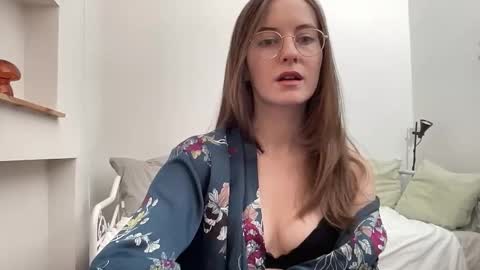 classyandgirly online show from 02.18.26